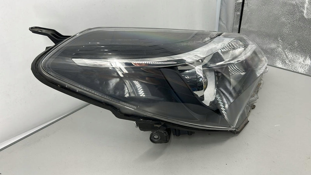 Frontscheinwerfer Toyota Yaris 0D-1600D-161 Rechts Scheinwerfer Headlight SCH8075107880uu
