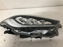 Load image into Gallery viewer, Frontscheinwerfer Toyota Yaris LED Rechts Scheinwerfer Headlight