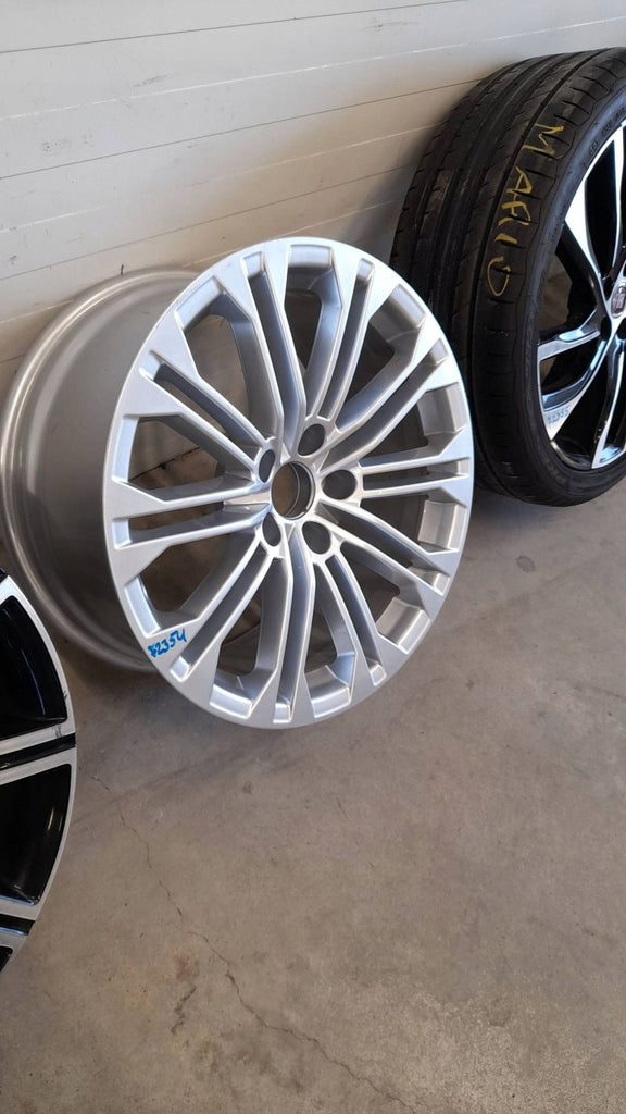 1x Alufelge 18 Zoll Audi A4 Rim Wheel FEL1750872633mf