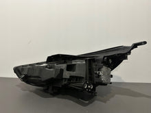 Laden Sie das Bild in den Galerie-Viewer, Frontscheinwerfer Hyundai I30 III G4921-21060 Full LED Rechts Headlight SCH2302173206oi