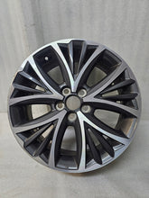 Load image into Gallery viewer, 1x Alufelge 17 Zoll 6.5" 5x114.3 50ET PW4570D005 Toyota Auris Yaris Rim Wheel FEL6572535727bw
