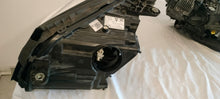 Laden Sie das Bild in den Galerie-Viewer, Frontscheinwerfer Mercedes-Benz W205 A2059068605KZ Ein Satz Headlight SCH1055157719mz