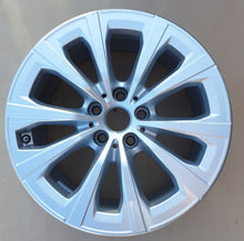 Load image into Gallery viewer, 1x Alufelge 17 Zoll 7.5" 5x112 30ET Glanz Silber 7915323 BMW 3 G21 G20 Rim Wheel FEL3207746800rz