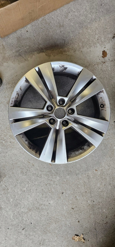 1x Alufelge 18 Zoll 7.0" 5x112 Silber 57A601025M Skoda Karoq Rim Wheel FEL2625933245er