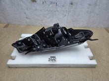 Laden Sie das Bild in den Galerie-Viewer, Frontscheinwerfer Toyota Yaris Links Scheinwerfer Headlight SCH9376959067ta