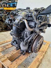 Laden Sie das Bild in den Galerie-Viewer, Motor Audi Seat Skoda VW VOLKSWAGEN 2.0 TDI CBD 200TKm Diesel Engine Unkomplett