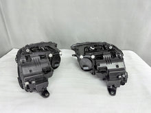 Laden Sie das Bild in den Galerie-Viewer, Frontscheinwerfer Mercedes-Benz W213 A2139067609 A2139067509 Rechts oder Links SCH6482242977im