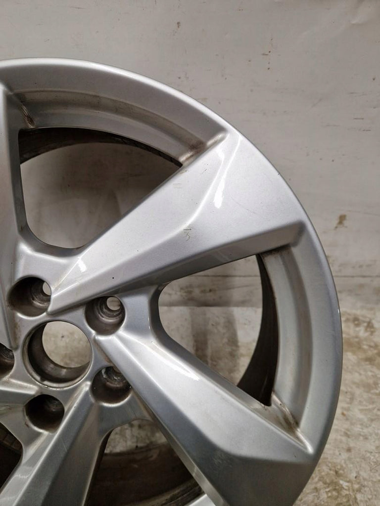 1x Alufelge 18 Zoll 7.0" 5x112 43ET 83A601025H Audi Q3 Rim Wheel FEL9451319430qm
