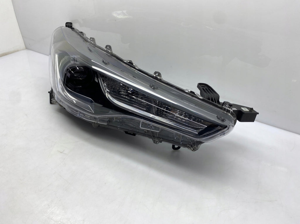 Frontscheinwerfer Toyota Corolla Rechts Scheinwerfer Headlight SCH2426363677bm