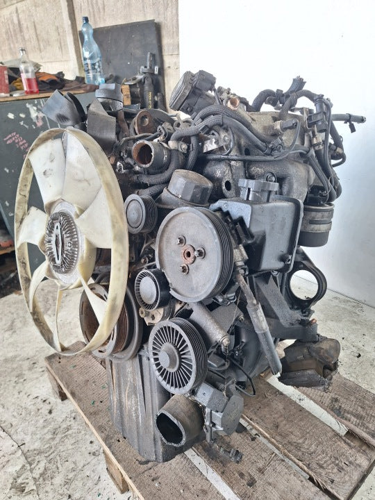 Motor Mercedes-Benz Sprinter 646986 2.2 CDI 150PS 110kW 290TKm Diesel Komplett MOT6744225894zk