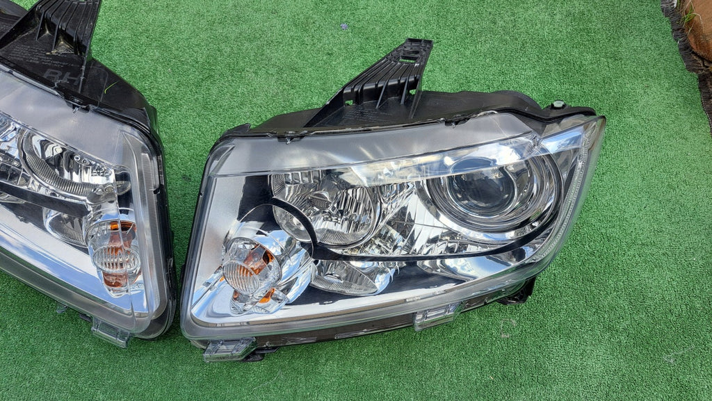 Frontscheinwerfer Jeep Grand Cherokee 55079408AJ 55079409AJ Ein Satz Headlight SCH9042860450eb