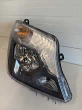 Laden Sie das Bild in den Galerie-Viewer, Frontscheinwerfer Mercedes-Benz Sprinter A9068202461 Rechts Headlight SCH6242833405qs
