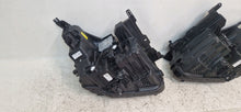 Laden Sie das Bild in den Galerie-Viewer, Frontscheinwerfer Skoda 5LB941009 LED Ein Stück (Rechts oder Links) Headlight SCH3851333661yz