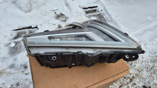 Laden Sie das Bild in den Galerie-Viewer, Frontscheinwerfer Volvo 24056511 LED Links Scheinwerfer Headlight SCH3709553855iq