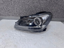 Load image into Gallery viewer, Frontscheinwerfer Mercedes-Benz W204 A2048204339 Links Scheinwerfer Headlight SCH9302321586yj