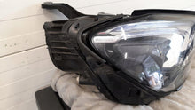 Laden Sie das Bild in den Galerie-Viewer, Frontscheinwerfer Mercedes-Benz Gle Rechts Scheinwerfer Headlight