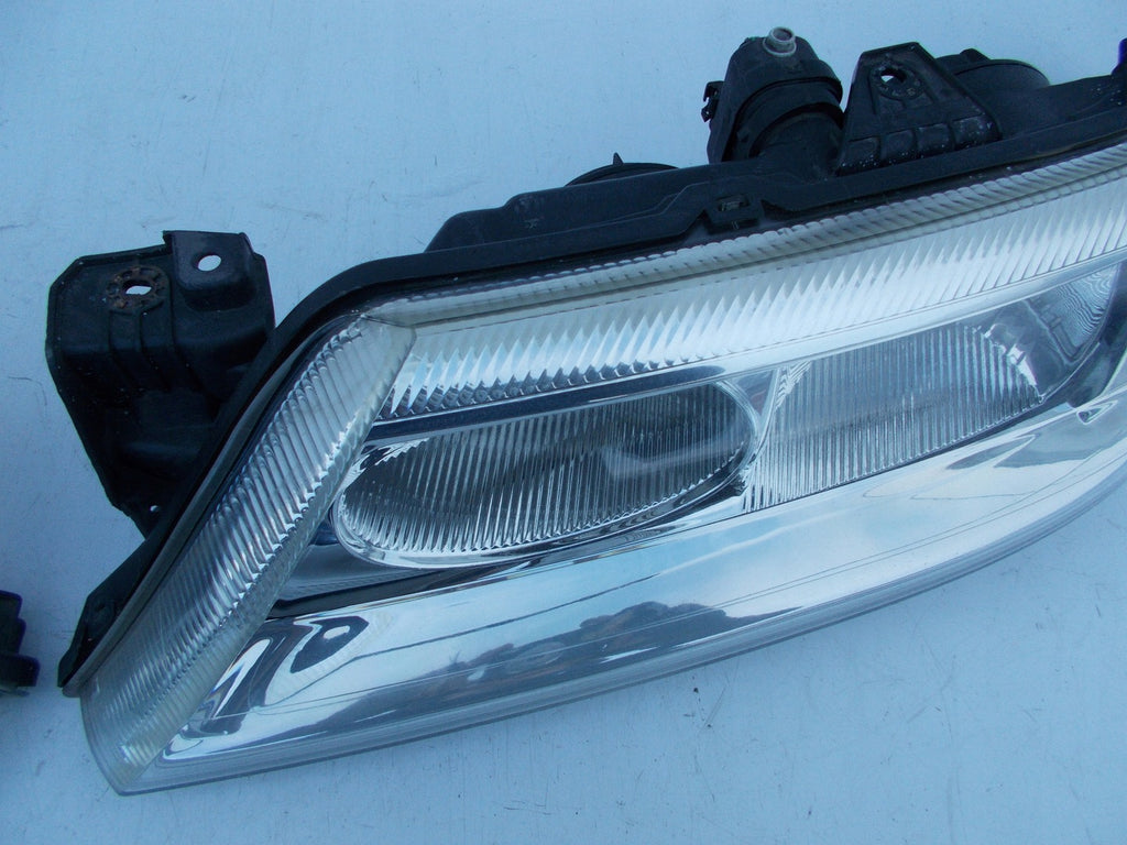 Frontscheinwerfer Renault Laguna II 8200002845 LED Ein Satz Headlight