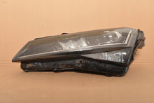 Load image into Gallery viewer, Frontscheinwerfer Skoda Superb III 11502030000 48602134519 LED Links Headlight SCH5815845525oi