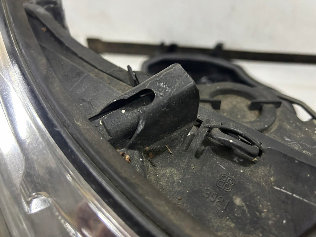 Frontscheinwerfer 15872400 15872300 Xenon Ein Stück (Rechts oder Links)