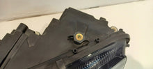 Laden Sie das Bild in den Galerie-Viewer, Frontscheinwerfer Skoda Octavia III 5E1941015F Full LED Rechts oder Links SCH3397117952fl