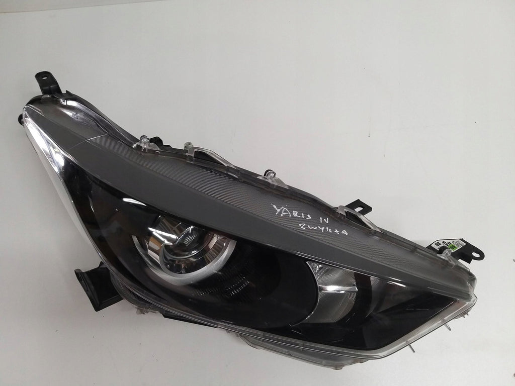 Frontscheinwerfer Toyota IV Yaris Rechts Scheinwerfer Headlight SCH5407612407ab