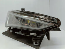 Laden Sie das Bild in den Galerie-Viewer, Frontscheinwerfer Cupra Born K11 10F941008H Full LED Rechts Headlight SCH2753148080df