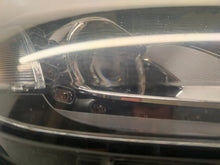 Laden Sie das Bild in den Galerie-Viewer, Frontscheinwerfer VW Touareg 7P1941034 Xenon Rechts Scheinwerfer Headlight SCH5401789581mj