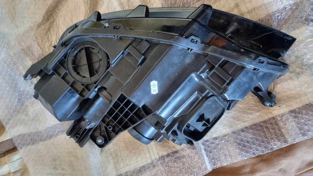 Frontscheinwerfer VW Passat B8 90172735 90172734 LED Rechts oder Links SCH9998828423mz