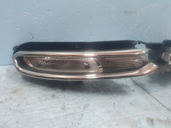 Frontscheinwerfer Citroën C3 III 9820877980 9820878080 Ein Satz Headlight SCH8356200402pl