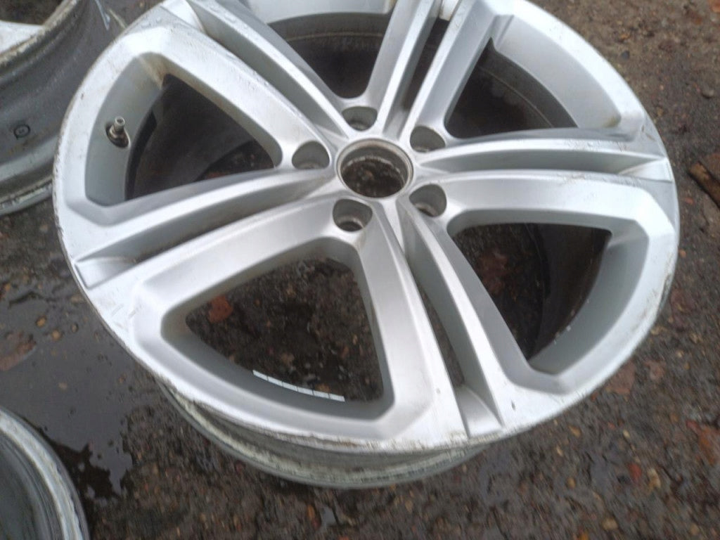 1x Alufelge 18 Zoll 8.0" 5x112 VW I Rim Wheel FEL4619648999bh