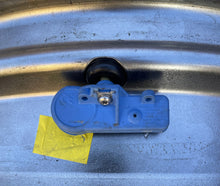 Laden Sie das Bild in den Galerie-Viewer, 1x Alufelge 18 Zoll 7.5&quot; 4x100 47ET 13380525 Opel Adam Rim Wheel