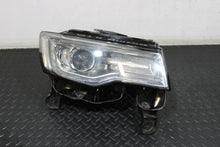 Laden Sie das Bild in den Galerie-Viewer, Frontscheinwerfer Jeep Grand Cherokee Wk2 68111034AD 68111035AD Ein Satz SCH9542537335ji