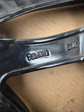 Load image into Gallery viewer, 1x Alufelge 18 Zoll 7.0" 5x112 46ET A1564010100 Mercedes-Benz Gla Rim Wheel FEL3872185941uw