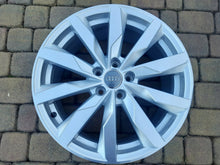 Laden Sie das Bild in den Galerie-Viewer, 4x Alufelge 18 Zoll 8.0" 5x112 40ET Glanz Silber Audi A4 Rim Wheel FEL8102459845id