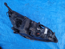 Laden Sie das Bild in den Galerie-Viewer, Frontscheinwerfer Opel Astra J TL793389777 13371595-7286 Links Headlight SCH5143826137me