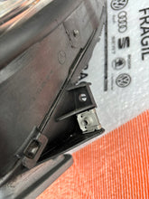 Laden Sie das Bild in den Galerie-Viewer, Frontscheinwerfer Mercedes-Benz W204 A2048200159 Bi-Xenon Links Headlight SCH4536469454tx