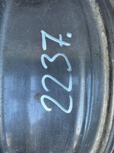 Load image into Gallery viewer, 1x Alufelge 17 Zoll 6.5" 5x100 50ET Glanz Graphit PW457-0D005 Mg Yaris Rim Wheel FEL1013424892ap
