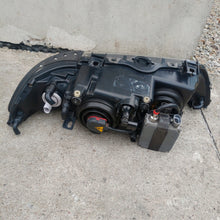 Load image into Gallery viewer, Frontscheinwerfer BMW E39 Xenon Ein Satz Scheinwerfer Headlight SCH2199576445em