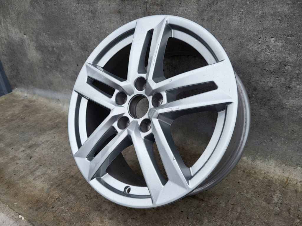 1x Alufelge 17 Zoll 7.0" 5x112 8W0601025P Audi A4 B9 Rim Wheel