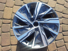 Load image into Gallery viewer, 1x Alufelge 17 Zoll 7.0" 5x114.3 43 5ET 2910-N7160 Hyundai Rim Wheel FEL9095825337sp