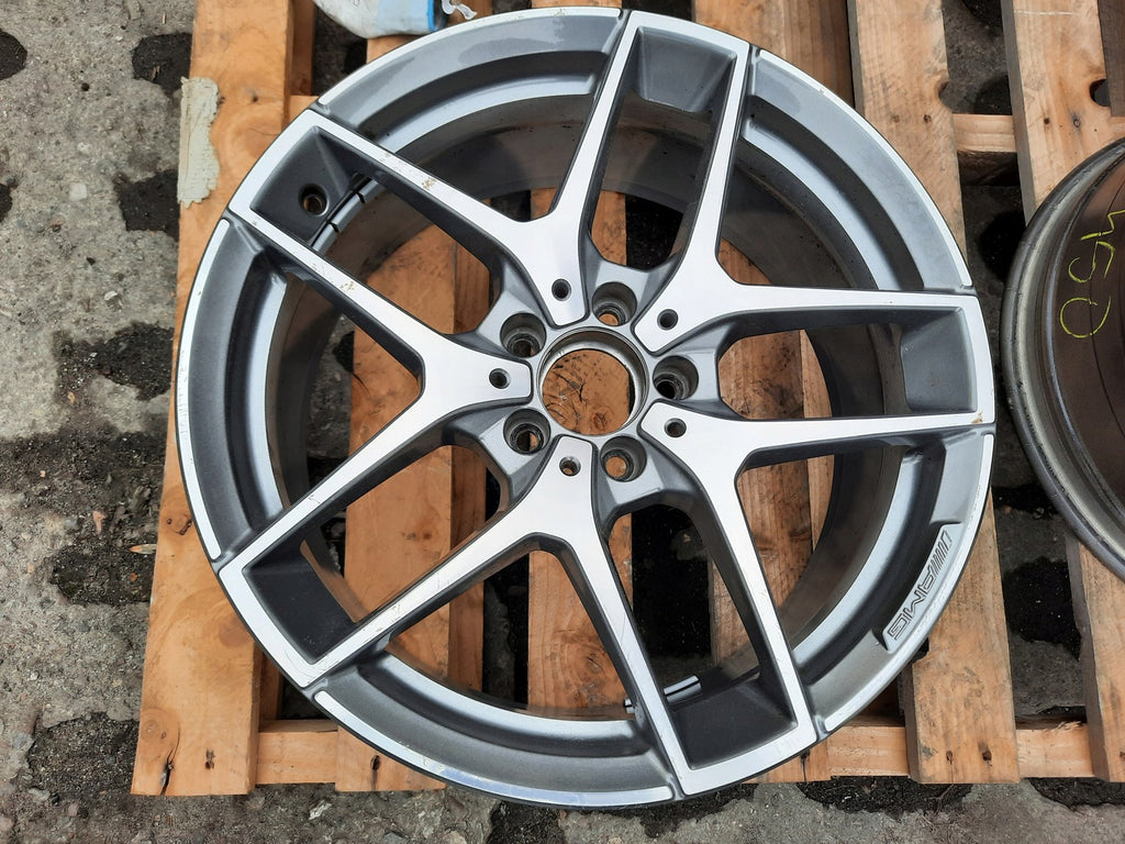 1x Alufelge 19 Zoll 8.0" 5x112 A1564013000 Mercedes-Benz Gla Amg Rim Wheel