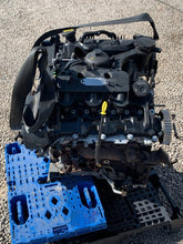 Laden Sie das Bild in den Galerie-Viewer, Motor Land Rover Range I 276DT 2.7 190PS 140kW 198TKm 2005 Diesel Unkomplett MOT9286740400qy