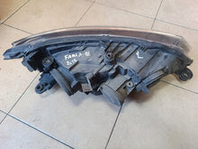 Load image into Gallery viewer, Frontscheinwerfer Skoda Fabia III 6V1941015 Links Scheinwerfer Headlight