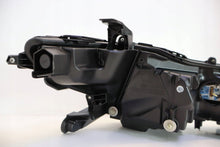 Laden Sie das Bild in den Galerie-Viewer, Frontscheinwerfer Toyota Camry BNE4879 Links Scheinwerfer Headlight SCH8981258049hy