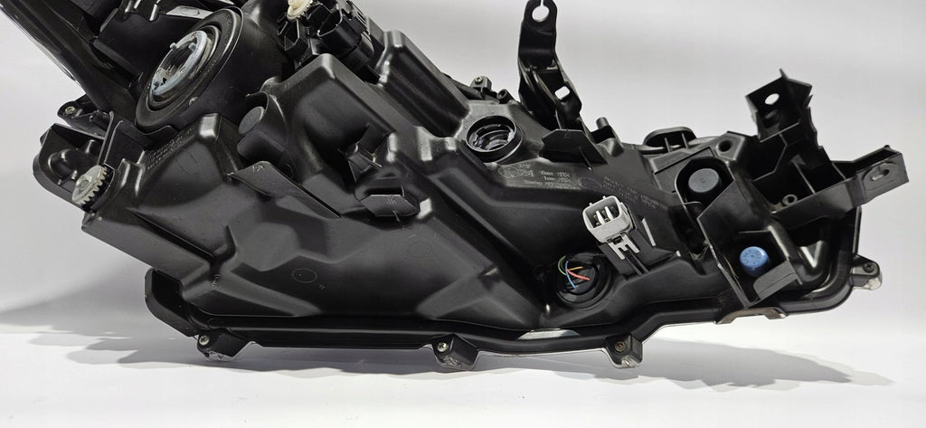 Frontscheinwerfer Toyota Corolla 81150-02T31 FALSE Scheinwerfer Headlight SCH5641128028mf