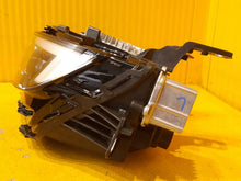 Laden Sie das Bild in den Galerie-Viewer, Frontscheinwerfer Opel Astra L 9850326480 LED Links Scheinwerfer Headlight SCH8104221294ax