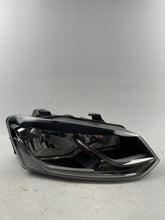 Load image into Gallery viewer, Frontscheinwerfer VW Polo 6C1941006 Rechts Scheinwerfer Headlight SCH3267248140ce