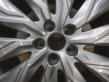 Load image into Gallery viewer, 1x Alufelge 18 Zoll 7.5&quot; 5x112 39ET Glanz Silber 8W0071498 Audi A4 B9 Rim Wheel