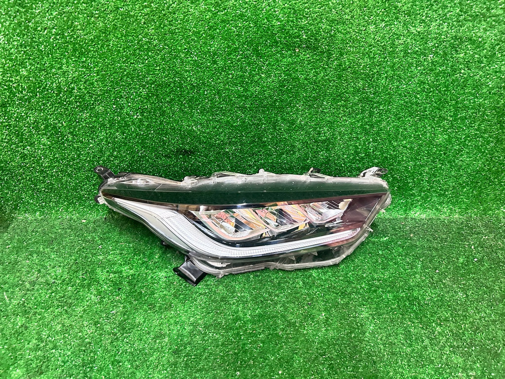 Frontscheinwerfer Toyota Yaris Rechts Scheinwerfer Headlight