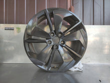 Laden Sie das Bild in den Galerie-Viewer, 1x Alufelge 18 Zoll 7.5&quot; 5x112 48ET Glanz Schwarz 5E3601025N Skoda Octavia Iv